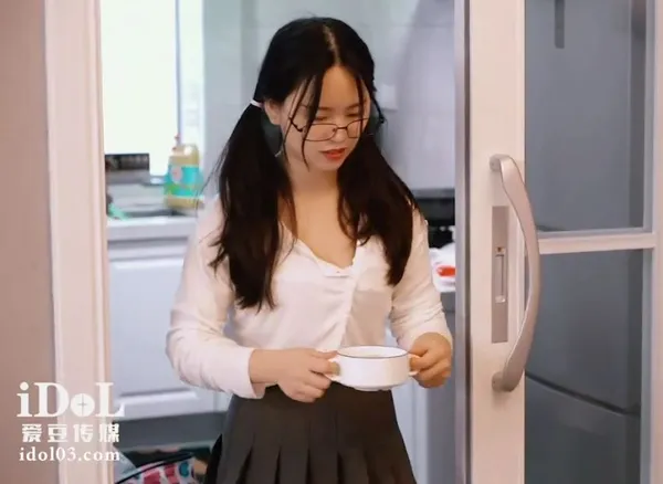 truyện sex ma Con gái về quê ăn tết bị bố dượng nện vì càng lớn càng ngon